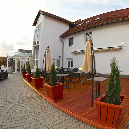 Szálloda Parkhotel Am Schloss 3*